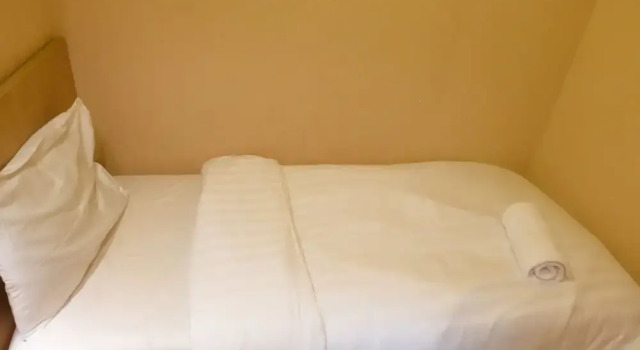 With Access To Shopping Center at Kalibata Apartment, Book Apartment Jakarta Jakarta Province