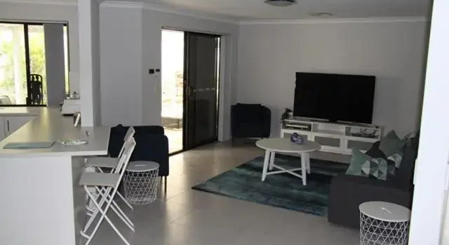 Warnbro Beach Family Accommodation, Prenota Hotel Rockingham Perth Region