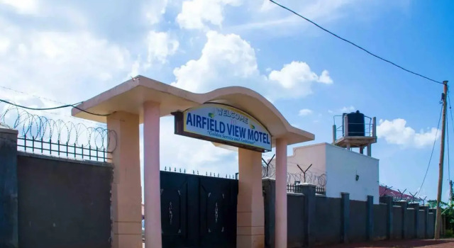 Airfield View Motel