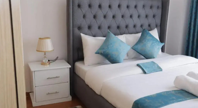 Spring E14 1bed, Rezerwuj Hotel Hotele w Nairobi z parkingiem, w pobliżu iHub, Parking