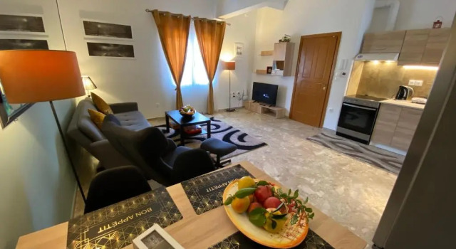 Patras Golden Suite, Prenota Hotel Hotel a Peloponneso con parcheggio, Parcheggio