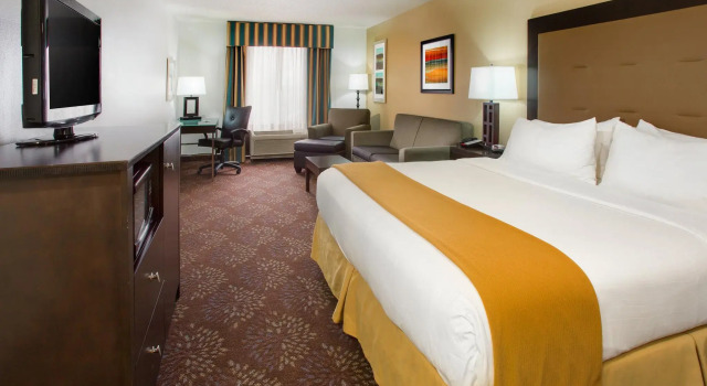 Номер Standard Holiday Inn Express & Suites Martinsville by IHG