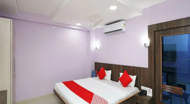 OYO 19521 Hotel Noopur Premium, Book Hotel Hotels in Puri with Parking, Parking