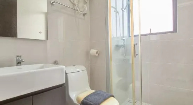 [Direct access to Mall Spacious 3 Rooms for 8 pax]