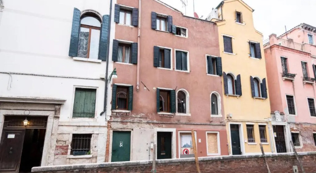 Venice Little Canal, Забронировать Отель Каннареджо Венеция