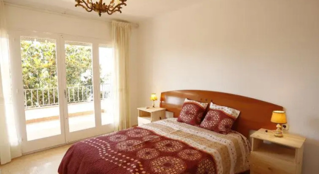 Holiday Home Burgos, Забронировать Дом для отпуска Коттеджи El Baix Camp, Коттедж