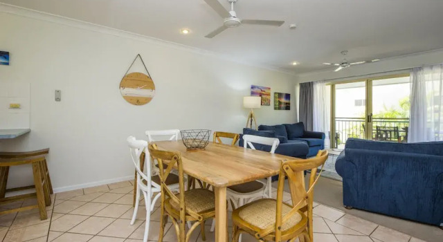 Sails on Horseshoe Apartment 9, Book Lejlighed Hoteller i Magnetic Island med pool, Swimmingpool
