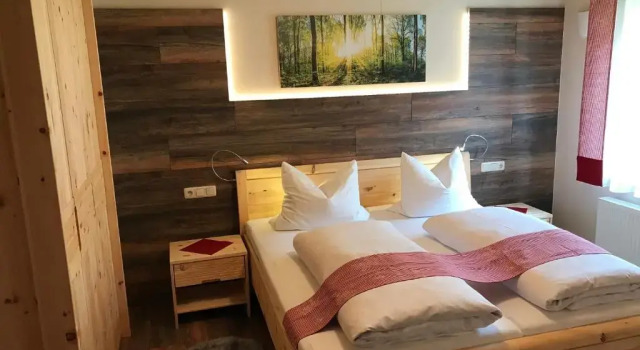 Ferienwohnung Hirtreiter, Book Hotel Lalling Bavarian Forest
