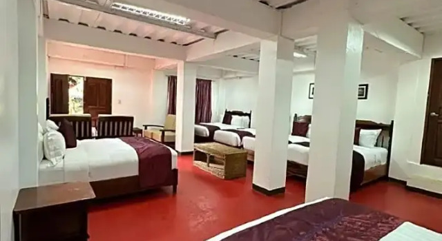 Кровать в общем номере Doublegem Beach Resort and Hotel