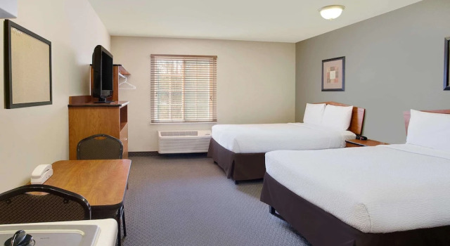 Четырёхместный люкс Standard WoodSpring Suites Richmond West I-64