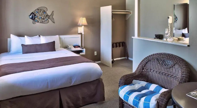 Номер Standard Lovers Point Inn