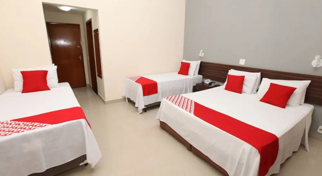 Четырёхместный номер Deluxe IPÊ PARK Convention Hotel