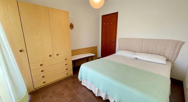 Апартаменты с 2 комнатами с балконом и с видом на город Flat a few Steps From the Beach