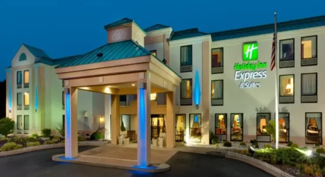 Кровать в общем номере Holiday Inn Express & Suites Allentown-Dorney Park Area by IHG