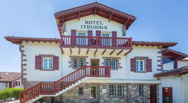 Hôtel Ithurria, Rezervați Hotel Ainhoa French Basque Country
