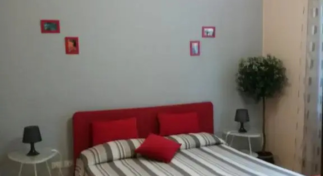 Casa di Laura a 50 mt dal mare, Prenota Hotel Hotel a Sicilia con parcheggio, Parcheggio