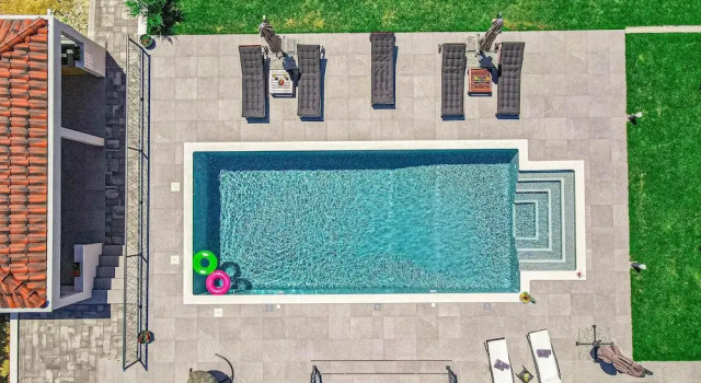 Amazing Home in Zaboric With 4 Bedrooms, Wifi and Outdoor Swimming Pool, Забронировать Отель Отели Жаборич 3 звезды, 3*