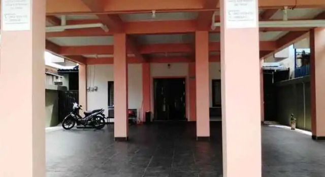 Esai - Rumah Semua