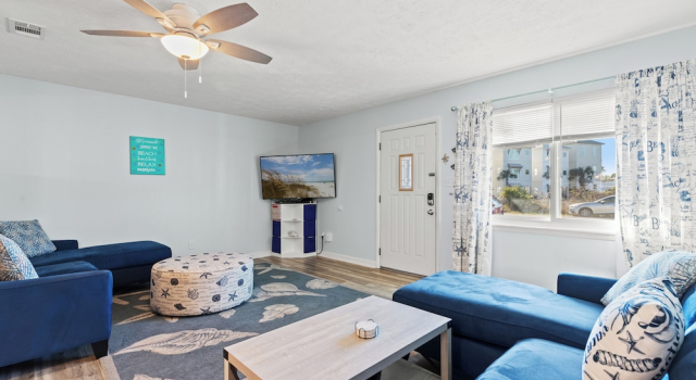 Номер Standard Stay at The Salty Palm! 2BR 1.5ba Sleeps 7