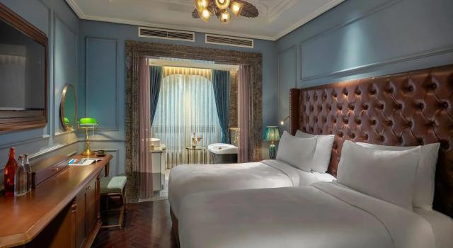 Peridot Grand Luxury Boutique Hotel