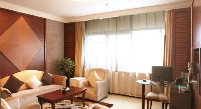 Xuzhou Zhonghui International Conference Center Hotel