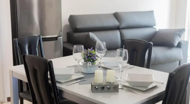 H11 ATTICO AL MARE - Santo Stefano al Mare - Grande Terrazzo, Забронировать Апартаменты/квартира Отели в центре Санто-Стефано-аль-Мар, в центре