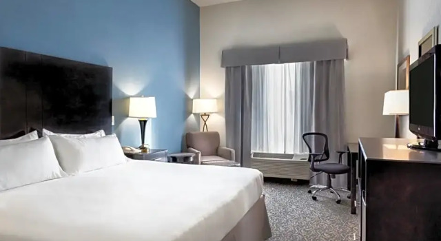 Run of House Holiday Inn Express Hotel and Suites Arcadia by IHG