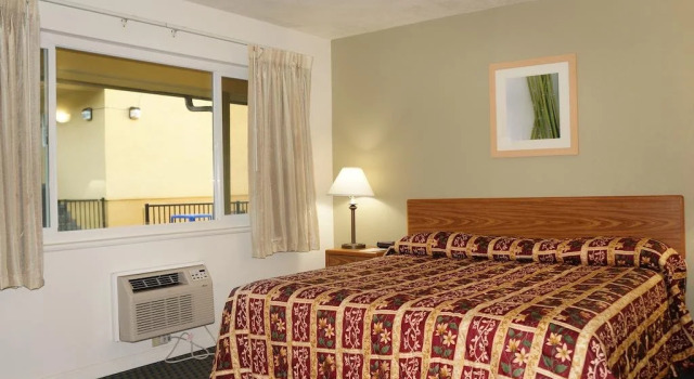 Lake Marina Inn, Buchen Sie Hotel Clearlake Oaks Kalifornien