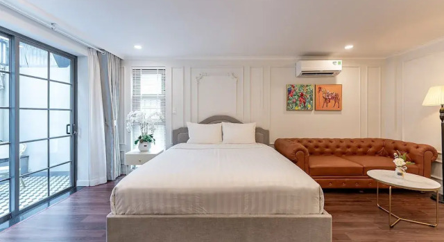 Люкс Comfort Golden Sun Apartment & Hotel