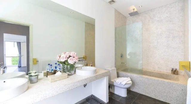 Villa La Sirena 2 Minutes From Beach 3 Bedroom Villa by RedAwning, Rezervovat Vila Chaty v Bali, Chalupa