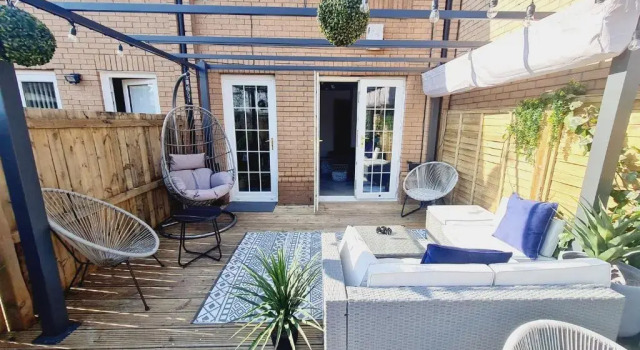 Коттедж Beautiful 2bed house with garden, walking distance to town - FREE parking