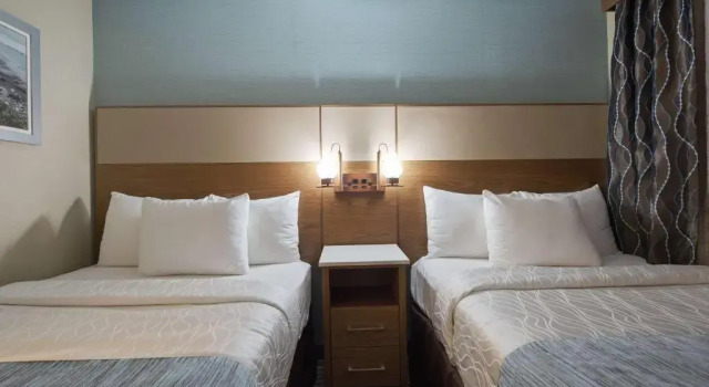 Люкс с 2 комнатами Best Western Carlsbad by the Sea