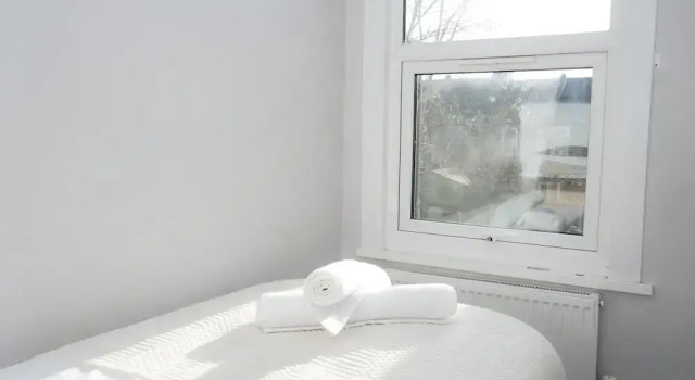 3 Bed-sleeps 7-garden-parking-town Centre