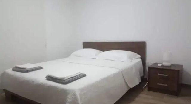EPISTIMI 3 Bedroom Holiday House, Забронировать Отель Айия-Напа район Фамагуста, рядом с Пляж Катсарка