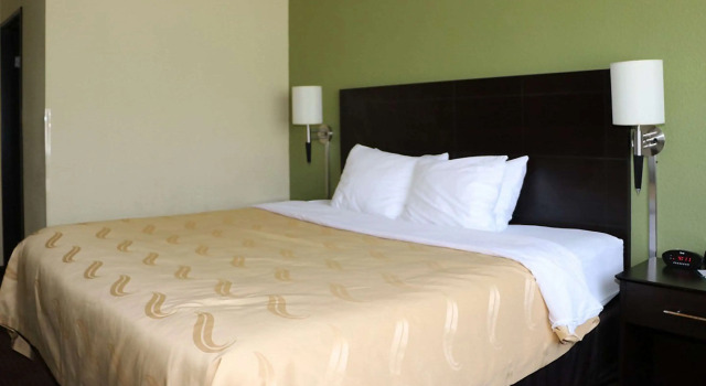 Двухместный номер Standard Quality Inn Evansville Eastland Area