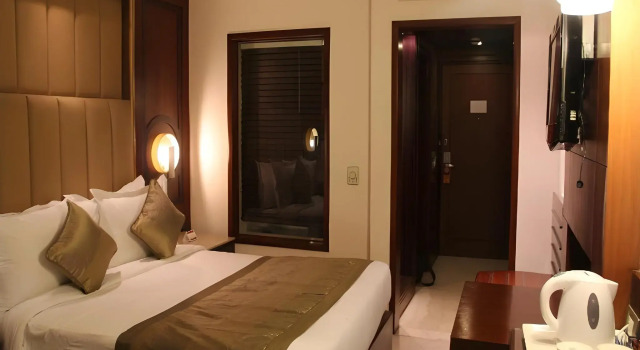 The Acura BMK, Boek Hotel Hotels in Haryana met zwembad, Zwembad