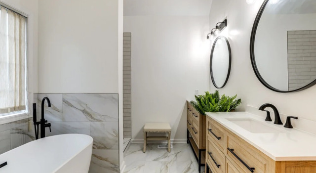 Коттедж Family-friendly Stockbridge Home By Amphitheater!
