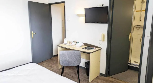 Standart çift kişilik oda Complexe Hôtelier Regain