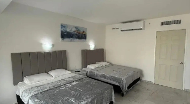 Четырёхместный номер Premium рядом с пляжем Condo in Ocean Front Resort