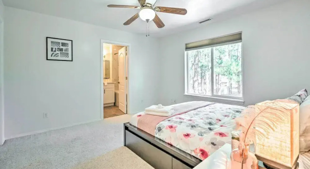 Коттедж Quaint Flagstaff Retreat w/ Outdoor Dining!