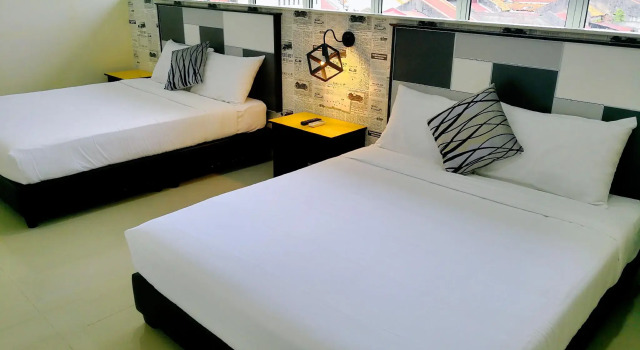 Very Hotel