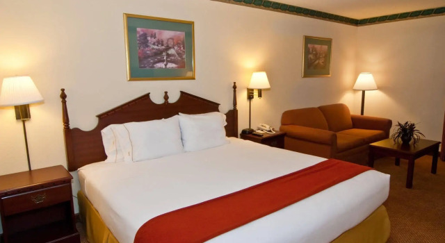 Fairfield Inn & Suites by Marriott Greenville Simpsonville, Забронировать Отель Отели Симпсонвилл с завтраком, рядом с Prisma Health Hillcrest Hospital, Завтраки