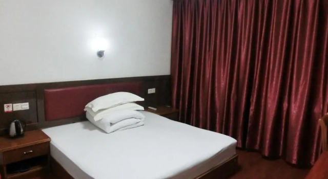 Ala Hotel, Prenota Hotel Hotel a Ningbo con parcheggio, Parcheggio
