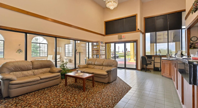 Quality Inn & Suites Mount Vernon, Boek Hotel Hotels in Missouri met zwembad, Zwembad