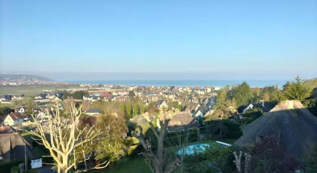 Апартаменты Joli studio neuf vue mer proche Deauville