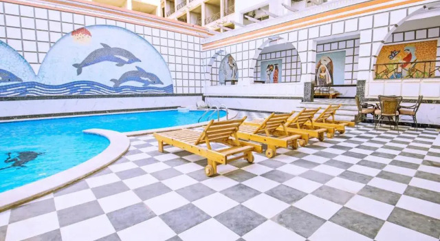 Rare New Marina Hotspot With Pool & Fast Free WIFI - Western Standards - Sheraton Plaza 415, Prenota Hotel Hurghada Mar Rosso