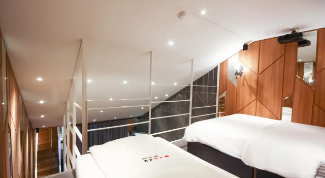 Yaja Hotel