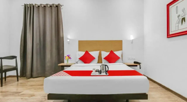 OYO Flagship 70269 Hotel Rudra Grand