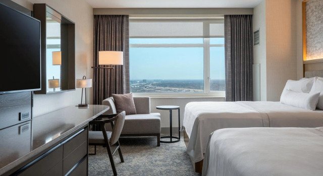 Четырёхместный клубный номер Standard The Westin Chicago Lombard