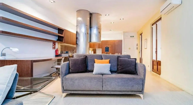 Luxury Apartment in La Latina by Batuecas, Забронировать Апартаменты/квартира Латина Мадрид, рядом с Дом-музей Лопе де Вега